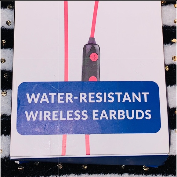 NWT Bluetooth Wireless, Earbuds in Red/Black - Picture 3 of 13